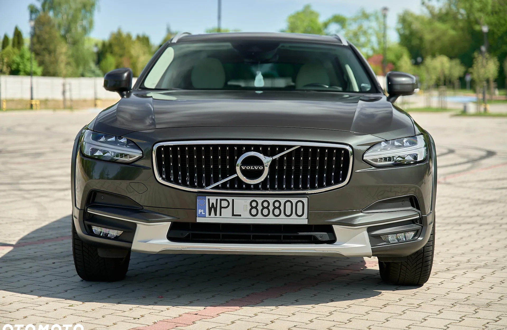 Volvo V90 Cross Country cena 118900 przebieg: 155000, rok produkcji 2017 z Płock małe 781